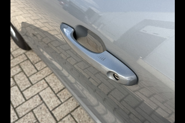 Ford Kuga Plug-In Hybrid ST-Line X TREKHAAK! PANODAK! WINTERPACK