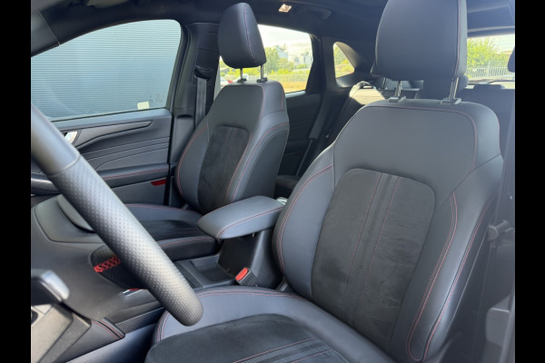 Ford Kuga Plug-In Hybrid ST-Line X TREKHAAK! PANODAK! WINTERPACK