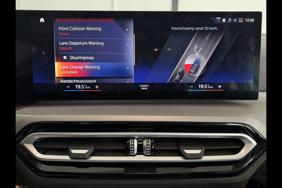 BMW 3 Serie Touring NEW 318IA 2.0 156PK AUT. NAVI/LED/PDC/CARPLAY