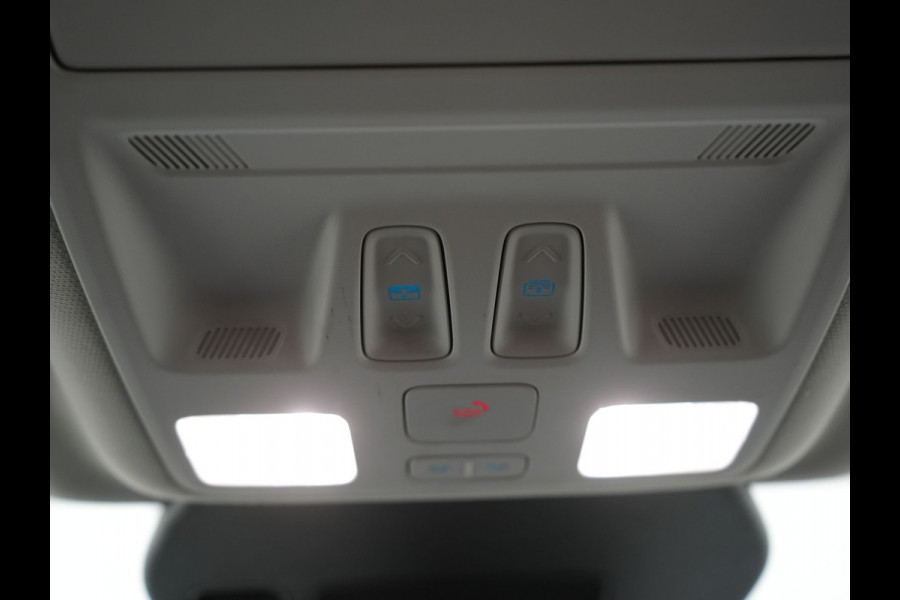 Ford Kuga 2.5 Vignale PHEV 225pk Dealer O.H | Trekhaak Afn. | Panodak | Adaptieve Cruise | 360 Camera | Bang & Olufsen | Head Up | Lederen Sportstoelen Memory & Verwarmd | Keyless | Apple Carplay | Pilot Assist | Blis | Navigatie | Virtual | DAB | 19" L.M | Plug In Hybrid |