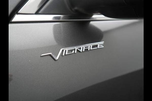Ford Kuga 2.5 Vignale PHEV 225pk Dealer O.H | Trekhaak Afn. | Panodak | Adaptieve Cruise | 360 Camera | Bang & Olufsen | Head Up | Lederen Sportstoelen Memory & Verwarmd | Keyless | Apple Carplay | Pilot Assist | Blis | Navigatie | Virtual | DAB | 19" L.M | Plug In Hybrid |