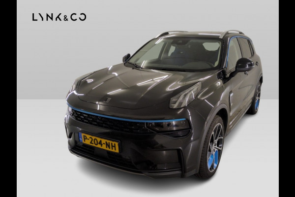 Lynk & Co 01 1.5 262pk Plug-in Adapt.Cruise Pano.dak Carplay Black Magic