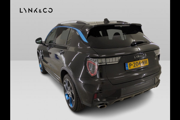 Lynk & Co 01 1.5 262pk Plug-in Adapt.Cruise Pano.dak Carplay Black Magic