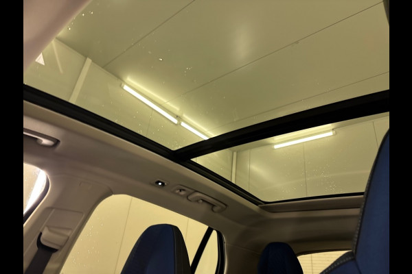 Lynk & Co 01 1.5 262pk Plug-in Adapt.Cruise Pano.dak Carplay Black Magic