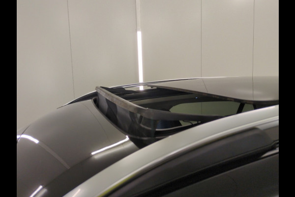 Lynk & Co 01 1.5 262pk Plug-in Adapt.Cruise Pano.dak Carplay Black Magic