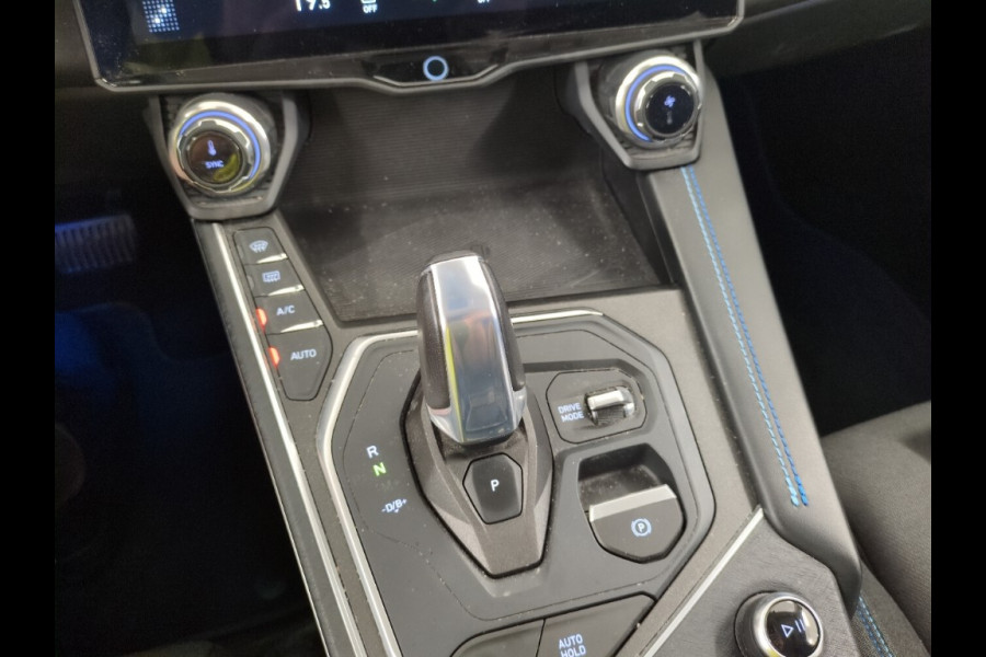 Lynk & Co 01 1.5 262pk Plug-in Adapt.Cruise Pano.dak Carplay Black Magic