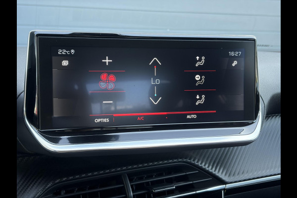 Peugeot 2008 1.2 PureTech Allure ✓Recent beurt gehad✓D-riem vv in 06-2025✓Camera°360✓Draadloze telefoonlader✓Carplay✓Keyless✓Automaat✓Trekhaak✓Halfleder✓Navi✓Clima✓Cruise✓131pk✓Lm velgen✓2e Eigenaar✓Pdc V+A✓Rijstrooksensor✓N.A.P✓Apk tot 04-2028