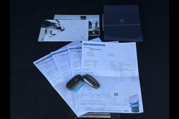 Peugeot 2008 1.2 PureTech Allure ✓Recent beurt gehad✓D-riem vv in 06-2025✓Camera°360✓Draadloze telefoonlader✓Carplay✓Keyless✓Automaat✓Trekhaak✓Halfleder✓Navi✓Clima✓Cruise✓131pk✓Lm velgen✓2e Eigenaar✓Pdc V+A✓Rijstrooksensor✓N.A.P✓Apk tot 04-2028