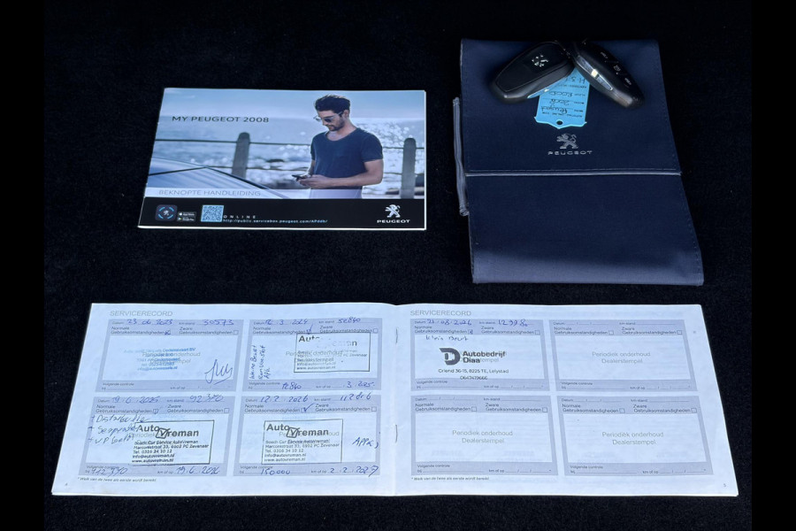 Peugeot 2008 1.2 PureTech Allure ✓Recent beurt gehad✓D-riem vv in 06-2025✓Camera°360✓Draadloze telefoonlader✓Carplay✓Keyless✓Automaat✓Trekhaak✓Halfleder✓Navi✓Clima✓Cruise✓131pk✓Lm velgen✓2e Eigenaar✓Pdc V+A✓Rijstrooksensor✓N.A.P✓Apk tot 04-2028