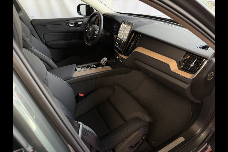 Volvo XC60 2.0 T8 455PK AWD PLUS DARK NIEUWE AUTO HARMAN KARDON 360.CAM STOEL/STUUR VERW LEER