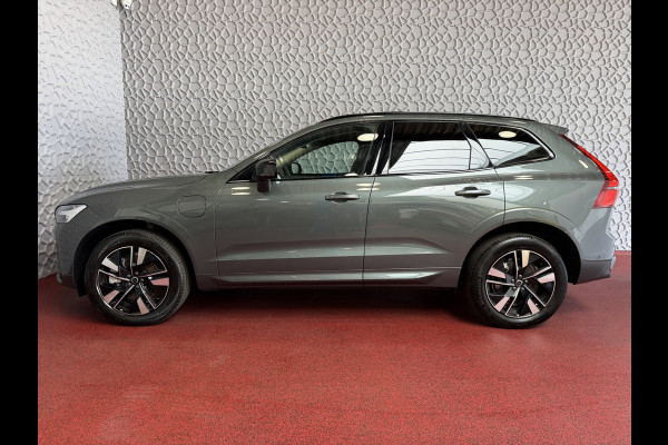 Volvo XC60 2.0 T8 455PK AWD PLUS DARK NIEUWE AUTO HARMAN KARDON 360.CAM STOEL/STUUR VERW LEER