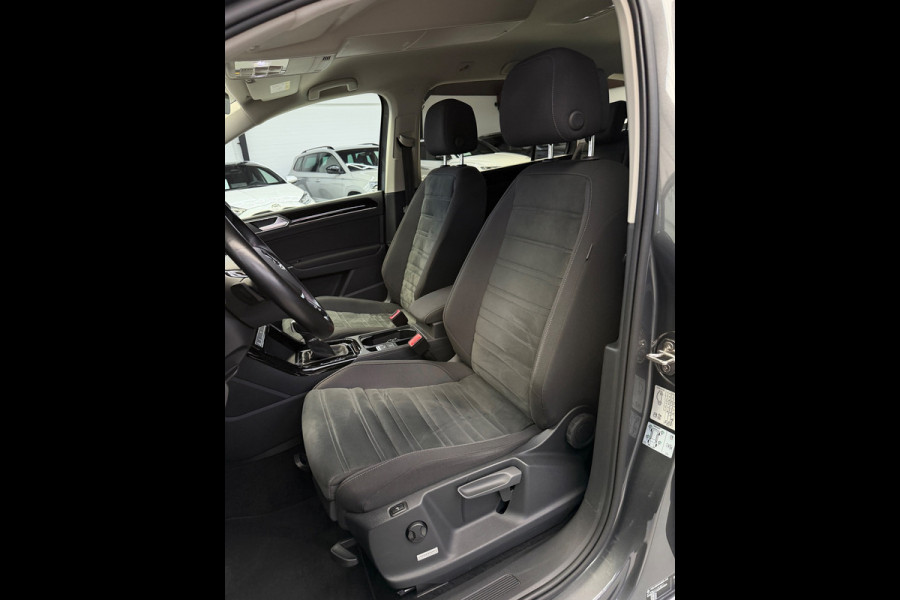 Volkswagen Touran 1.4 TSI Highline 7p CarPlay