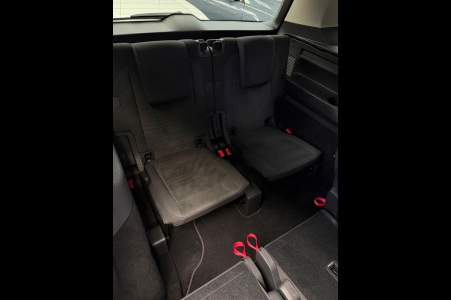 Volkswagen Touran 1.4 TSI Highline 7p CarPlay