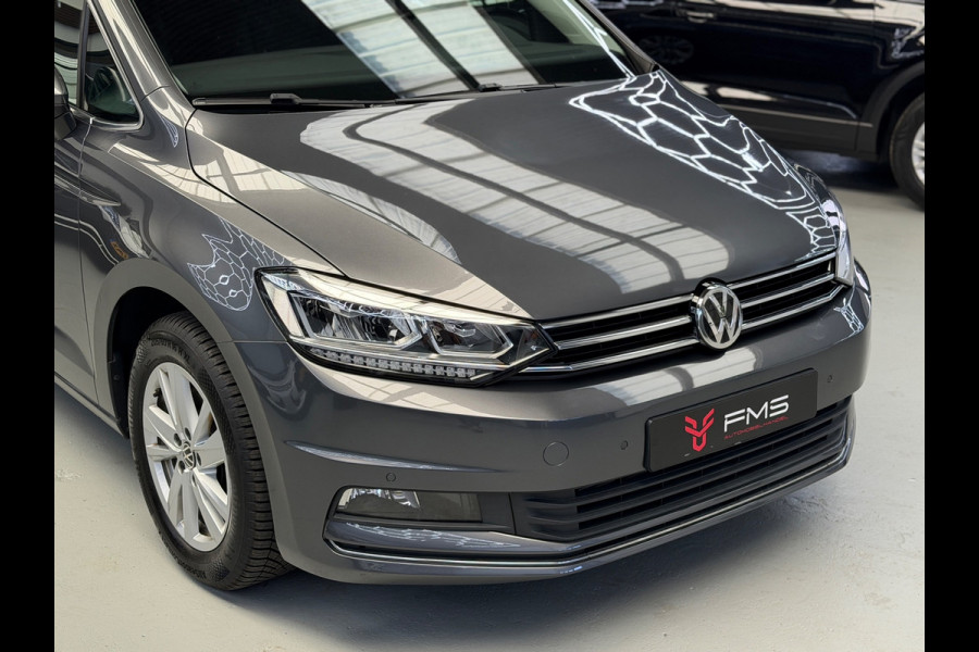 Volkswagen Touran 1.4 TSI Highline 7p CarPlay