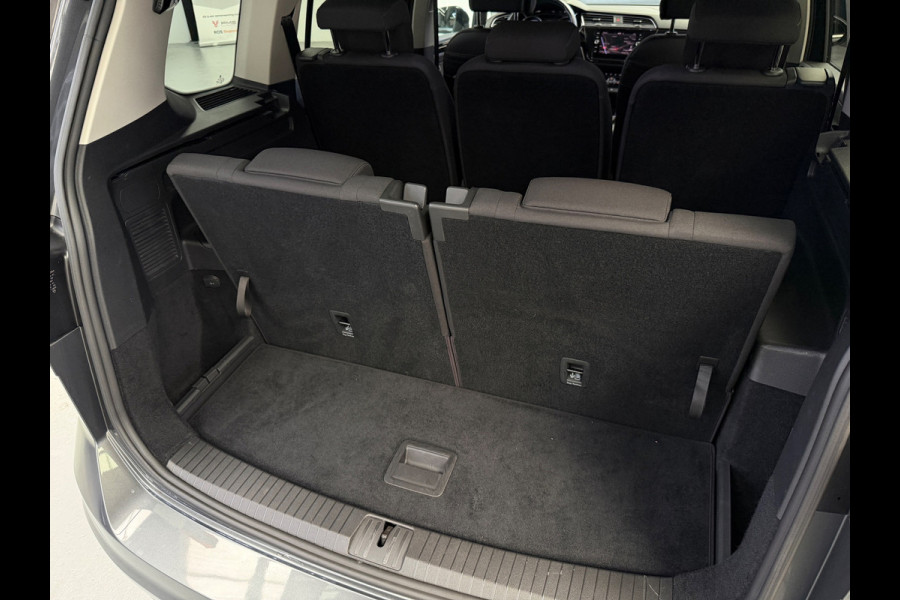Volkswagen Touran 1.4 TSI Highline 7p CarPlay