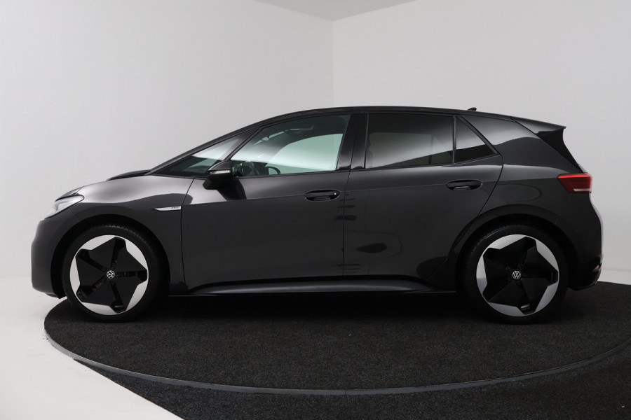 Volkswagen ID.3 First Plus 58 kWh SOH 91% (PANO, CAMERA, SFEERVERLICHTING, STOELVERWARMING, CRUISE ADAPTIEF)