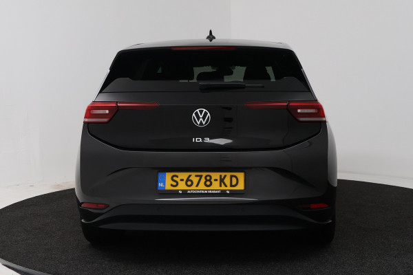 Volkswagen ID.3 First Plus 58 kWh SOH 91% (PANO, CAMERA, SFEERVERLICHTING, STOELVERWARMING, CRUISE ADAPTIEF)
