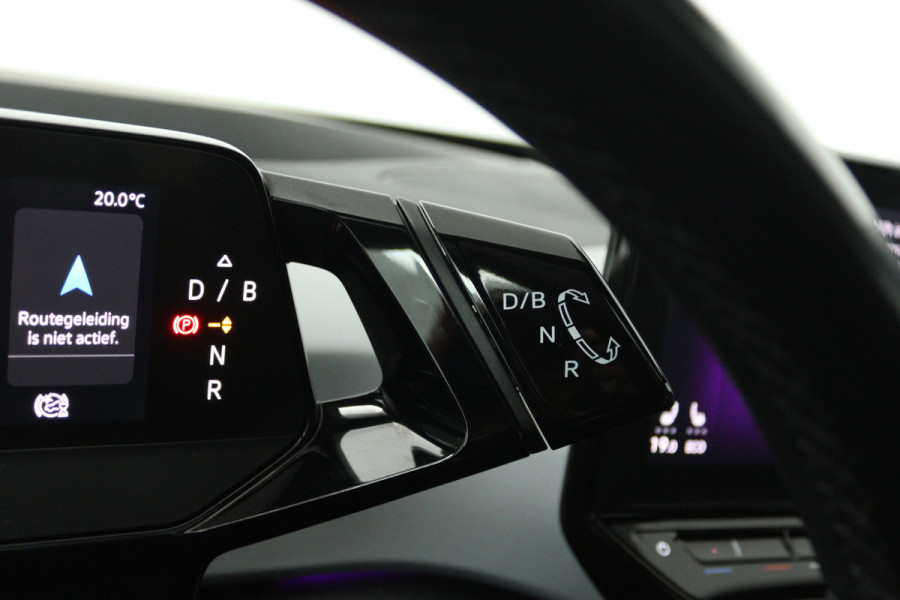 Volkswagen ID.3 First Plus 58 kWh SOH 91% (PANO, CAMERA, SFEERVERLICHTING, STOELVERWARMING, CRUISE ADAPTIEF)