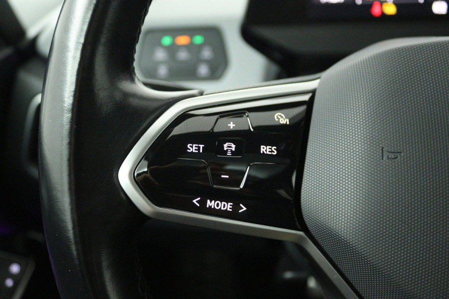 Volkswagen ID.3 First Plus 58 kWh SOH 91% (PANO, CAMERA, SFEERVERLICHTING, STOELVERWARMING, CRUISE ADAPTIEF)