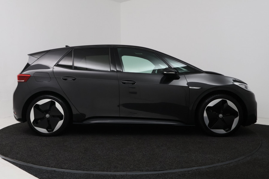 Volkswagen ID.3 First Plus 58 kWh SOH 91% (PANO, CAMERA, SFEERVERLICHTING, STOELVERWARMING, CRUISE ADAPTIEF)