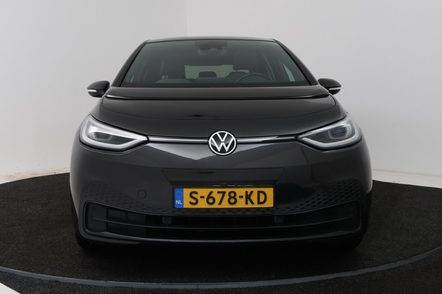 Volkswagen ID.3 First Plus 58 kWh SOH 91% (PANO, CAMERA, SFEERVERLICHTING, STOELVERWARMING, CRUISE ADAPTIEF)