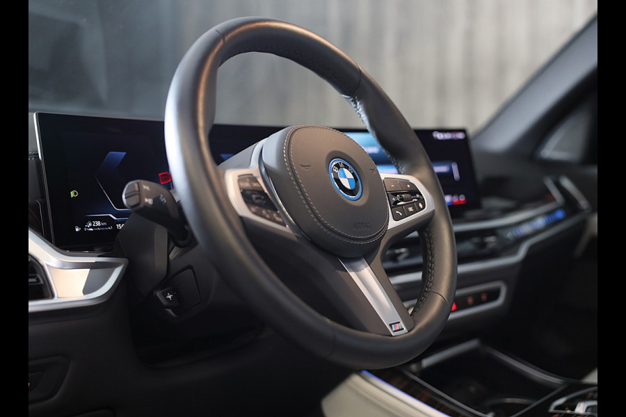 BMW X5 XDrive50e M Line / Head Up / Memory / Leder / HK / Open Pano / 360 Camera / Dode Hoek / Luchtvering / 22 Inch