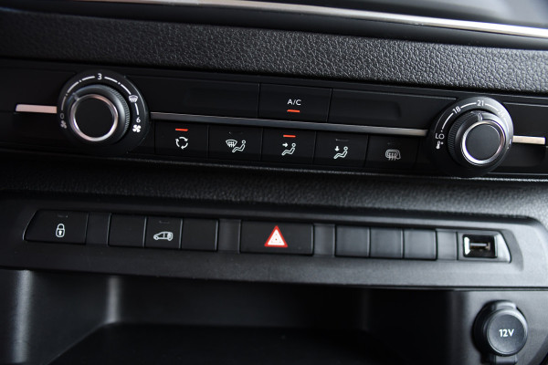 Peugeot Expert 2.0 BlueHDI 145 L3 PB Edition Camera, Cruise, Carplay, 145pk, Trekhaak, Sensoren, Multimedia, Uniek!