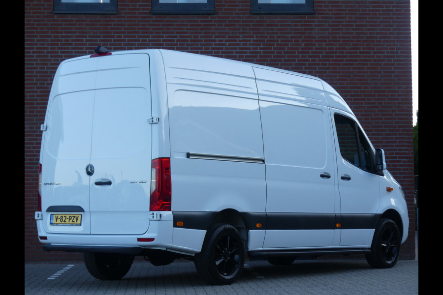 Mercedes-Benz Sprinter 317 CDI Nieuw model Navigatie/Camera/Geveerde stoel