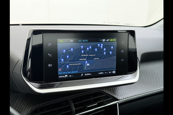 Peugeot e-208 EV 5Drs 50kWh All-Season Banden Navi Apple Carplay Android Auto Ecc Cruise Control Active SOH 87% Bluetooth Regen-Lichtsensor DAB Led Isofix 1e Eigenaar Origineel Nederlandse Auto