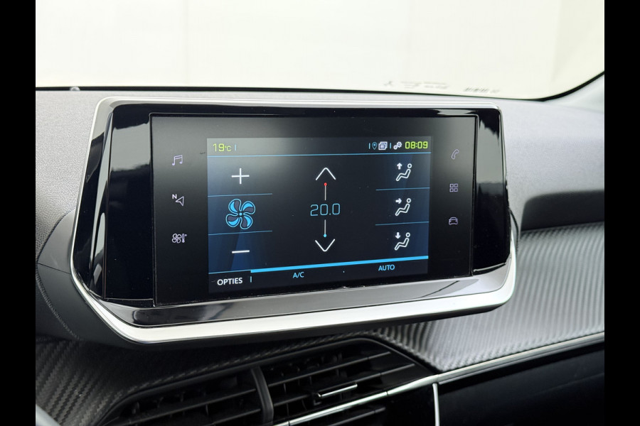 Peugeot e-208 EV 5Drs 50kWh All-Season Banden Navi Apple Carplay Android Auto Ecc Cruise Control Active SOH 87% Bluetooth Regen-Lichtsensor DAB Led Isofix 1e Eigenaar Origineel Nederlandse Auto