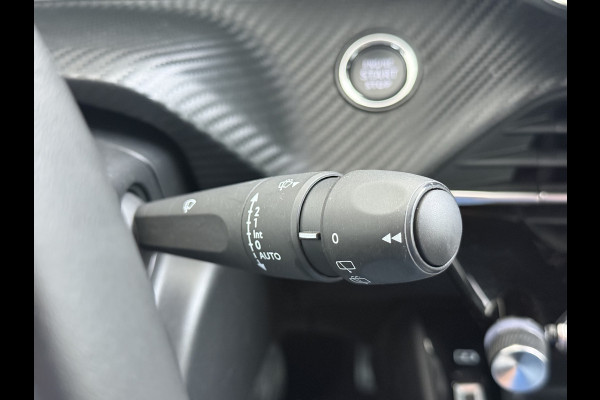 Peugeot e-208 EV 5Drs 50kWh All-Season Banden Navi Apple Carplay Android Auto Ecc Cruise Control Active SOH 87% Bluetooth Regen-Lichtsensor DAB Led Isofix 1e Eigenaar Origineel Nederlandse Auto