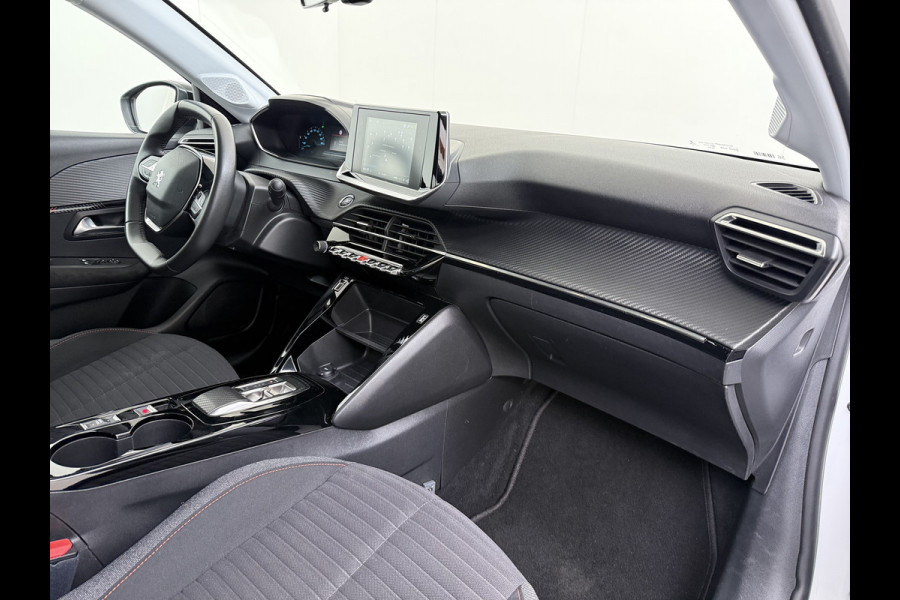 Peugeot e-208 EV 5Drs 50kWh All-Season Banden Navi Apple Carplay Android Auto Ecc Cruise Control Active SOH 87% Bluetooth Regen-Lichtsensor DAB Led Isofix 1e Eigenaar Origineel Nederlandse Auto