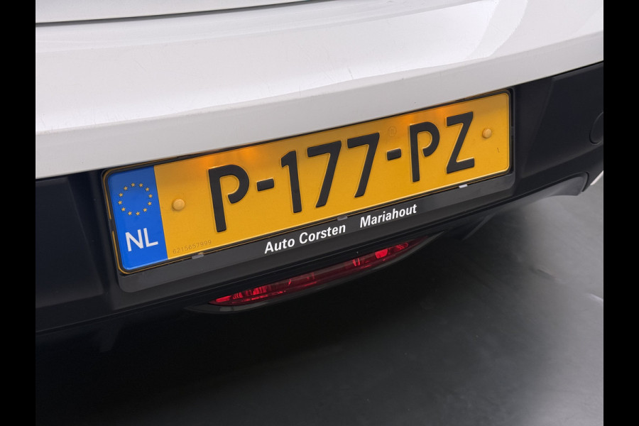 Peugeot e-208 EV 5Drs 50kWh All-Season Banden Navi Apple Carplay Android Auto Ecc Cruise Control Active SOH 87% Bluetooth Regen-Lichtsensor DAB Led Isofix 1e Eigenaar Origineel Nederlandse Auto