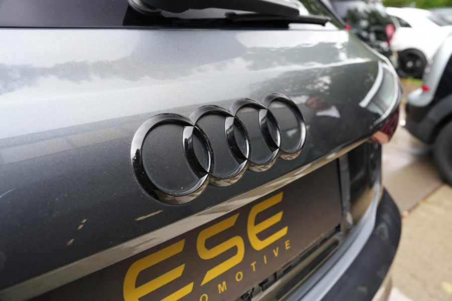 Audi A3 Sportback 45 TFSI e S edition | Panorama | Matrix | Keyles