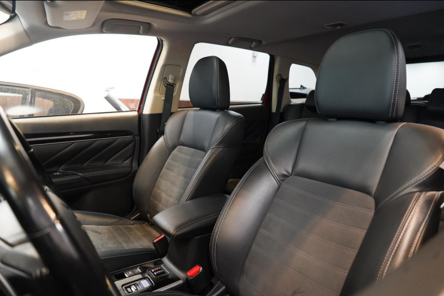 Mitsubishi Outlander 2.4 PHEV Intense+ Panorama|CarPlay|4WD|Elektrische achterklep
