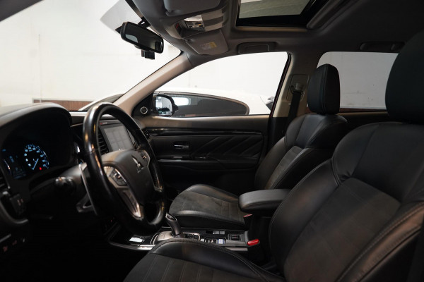 Mitsubishi Outlander 2.4 PHEV Intense+ Panorama|CarPlay|4WD|Elektrische achterklep