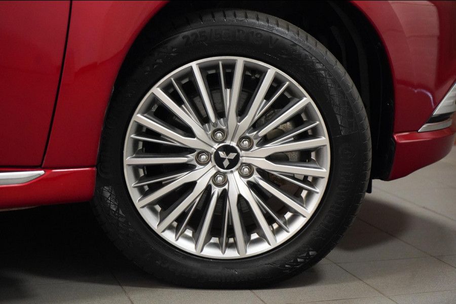 Mitsubishi Outlander 2.4 PHEV Intense+ Panorama|CarPlay|4WD|Elektrische achterklep