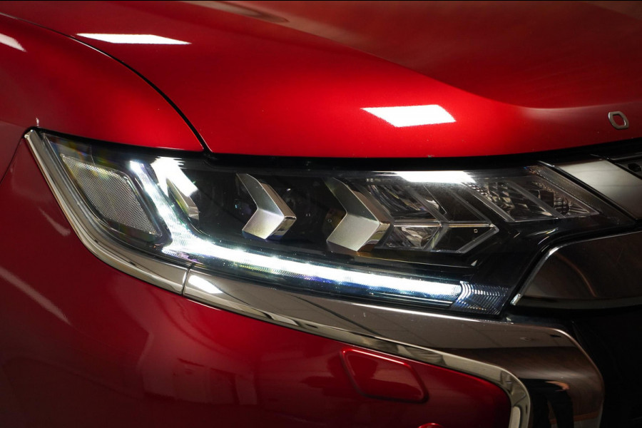 Mitsubishi Outlander 2.4 PHEV Intense+ Panorama|CarPlay|4WD|Elektrische achterklep