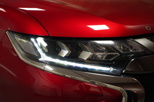 Mitsubishi Outlander 2.4 PHEV Intense+ Panorama|CarPlay|4WD|Elektrische achterklep