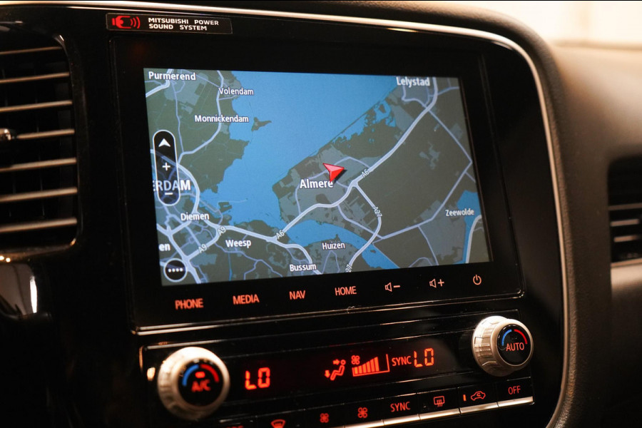 Mitsubishi Outlander 2.4 PHEV Intense+ Panorama|CarPlay|4WD|Elektrische achterklep