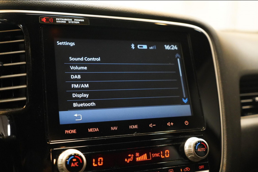 Mitsubishi Outlander 2.4 PHEV Intense+ Panorama|CarPlay|4WD|Elektrische achterklep