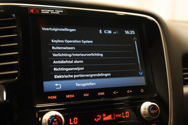 Mitsubishi Outlander 2.4 PHEV Intense+ Panorama|CarPlay|4WD|Elektrische achterklep