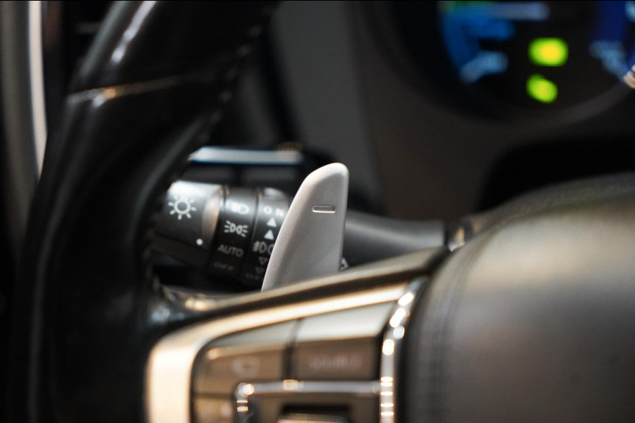 Mitsubishi Outlander 2.4 PHEV Intense+ Panorama|CarPlay|4WD|Elektrische achterklep