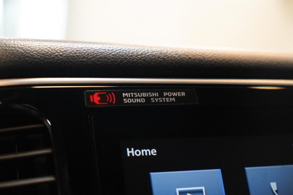 Mitsubishi Outlander 2.4 PHEV Intense+ Panorama|CarPlay|4WD|Elektrische achterklep