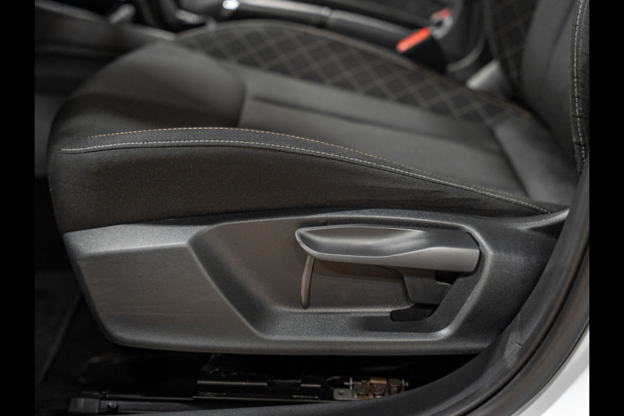 Škoda Kamiq 1.0 TSI DSG Business Edition, Apple Carplay, Android Auto, ACC, Voll Led, Camera, PDC, Volledig Onderhouden