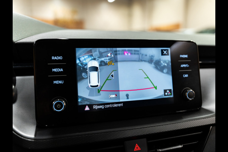 Škoda Kamiq 1.0 TSI DSG Business Edition, Apple Carplay, Android Auto, ACC, Voll Led, Camera, PDC, Volledig Onderhouden