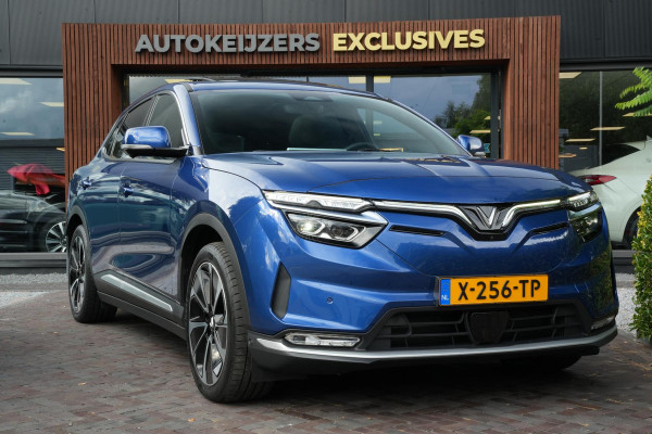 VinFast VF8 Plus 87.7 kWh Apple carplay Cruise control adaptief DAB Mistlampen voor Bots waarschuwing Stuurwielverw.
