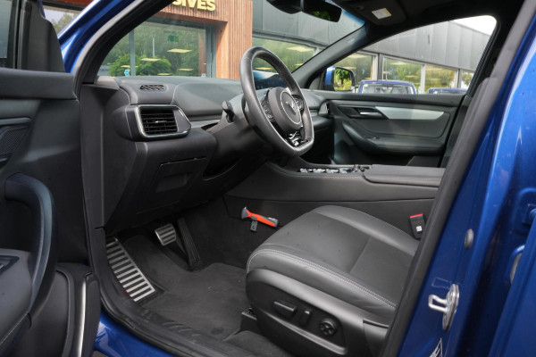 VinFast VF8 Plus 87.7 kWh Apple carplay Cruise control adaptief DAB Mistlampen voor Bots waarschuwing Stuurwielverw.