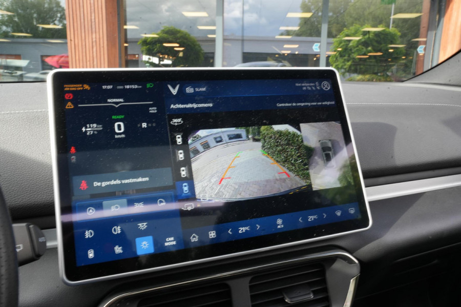 VinFast VF8 Plus 87.7 kWh Apple carplay Cruise control adaptief DAB Mistlampen voor Bots waarschuwing Stuurwielverw.