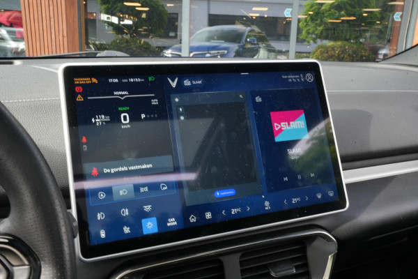 VinFast VF8 Plus 87.7 kWh Apple carplay Cruise control adaptief DAB Mistlampen voor Bots waarschuwing Stuurwielverw.